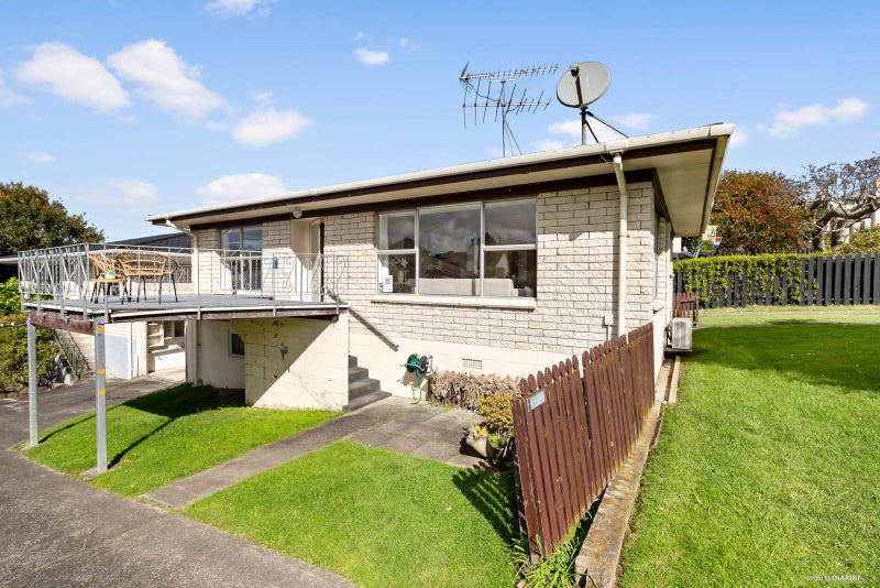 1/19 Prestige Place, Castor Bay, Auckland - Carousel 1