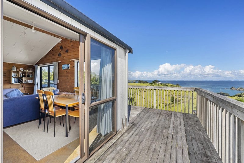 38 Ocean View Crescent, Rakino Island, Auckland - Carousel 2