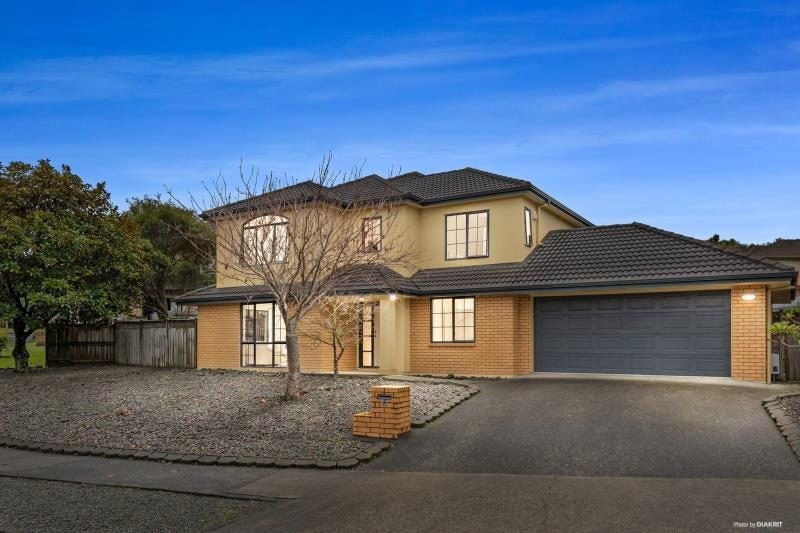 43 Stellamaris Way, Northpark, Auckland - Carousel 1