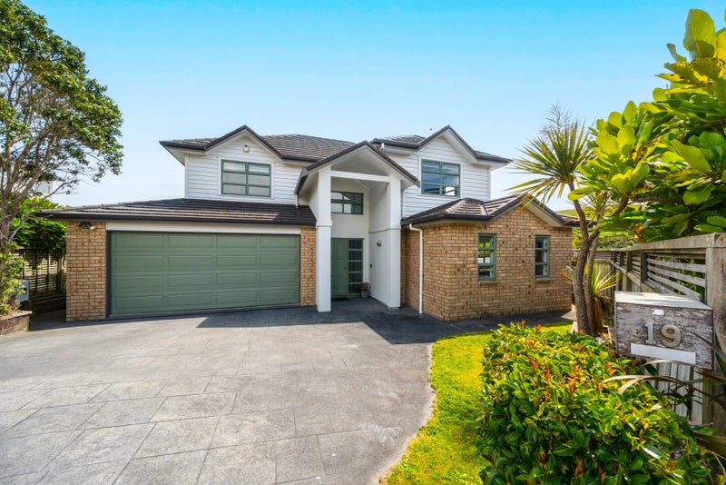 19 Nether Green Crescent, Johnsonville, Wellington - Carousel 2