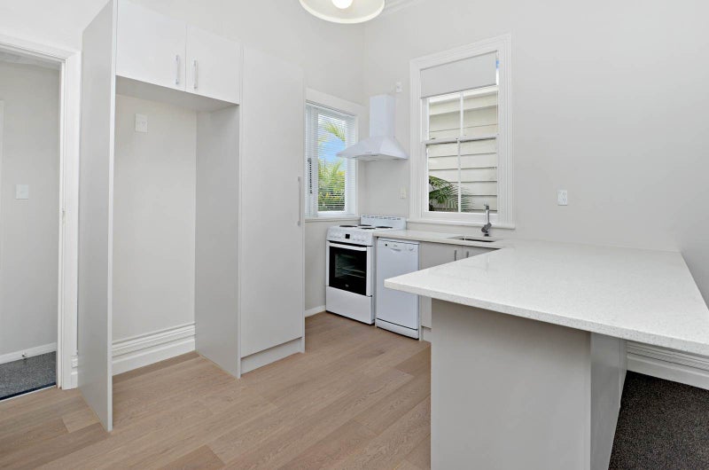 6 Turakina Street, Grey Lynn, Auckland - Carousel 1
