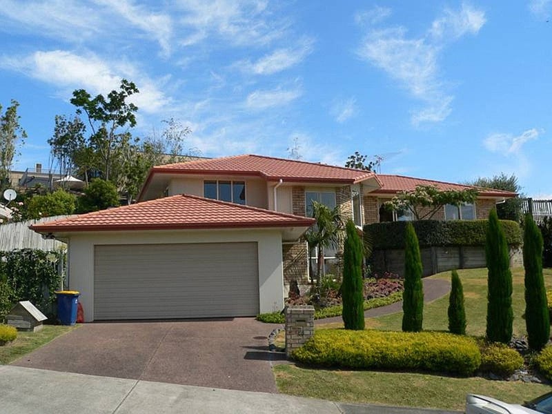 28 Margaret Henry Crescent, Oteha, Auckland - Carousel 1