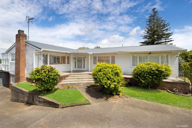 198 Hillsborough Road, Hillsborough, Auckland - Carousel 1