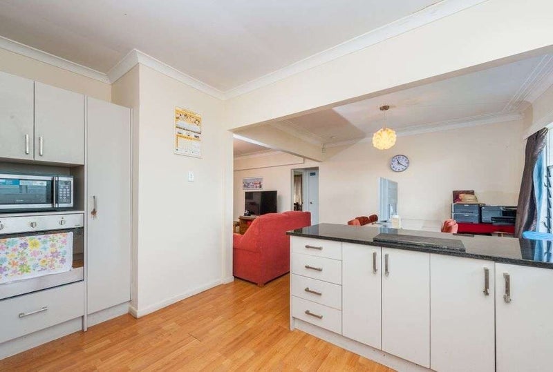 111 Manuroa Road, Takanini, Auckland - Carousel 6