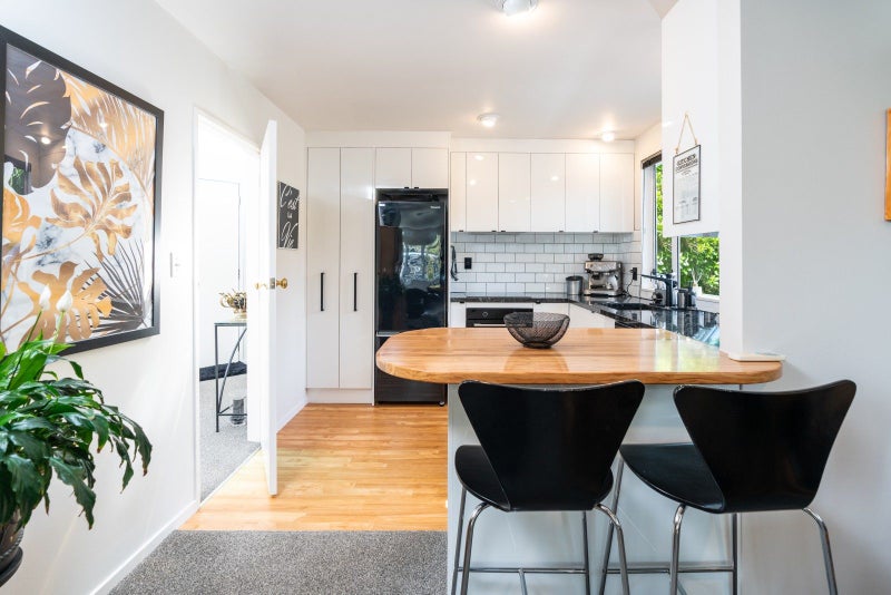 4 Jacobsen Lane, Ngaio, Wellington - Carousel 1