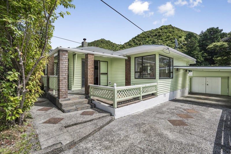26 Maymorn Road, Te Marua, Upper Hutt - Carousel 2