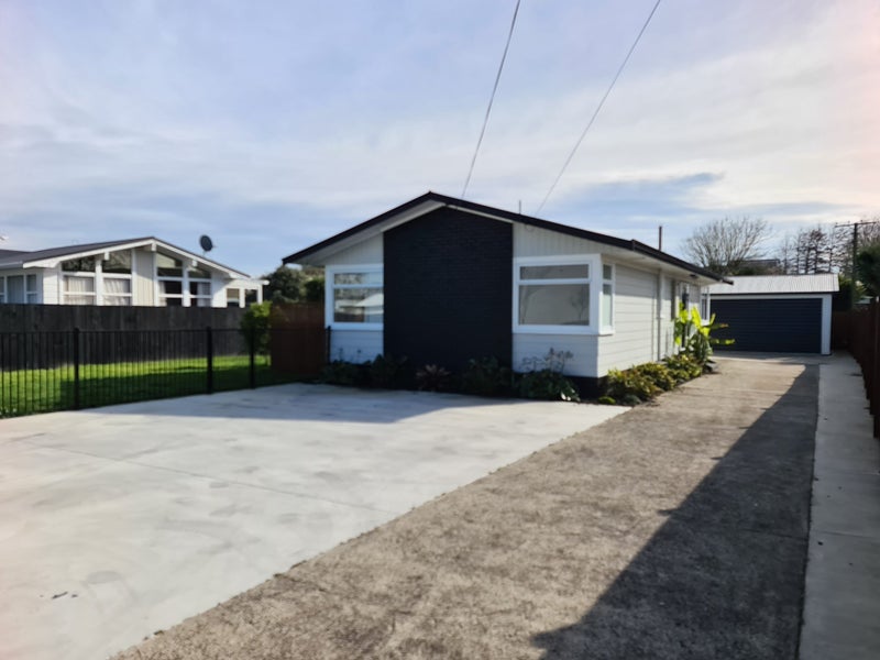 256 Sandwich Road, St Andrews, Hamilton - Carousel 1
