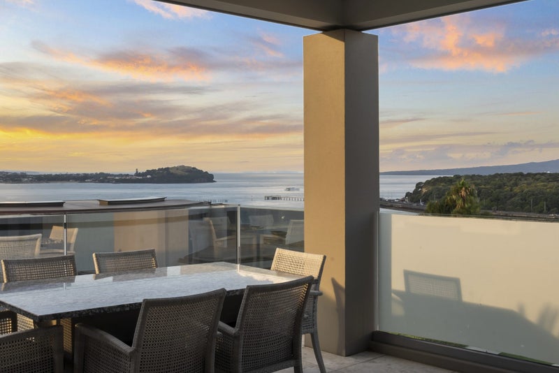 3 Karori Crescent, Orakei, Auckland - Carousel 1