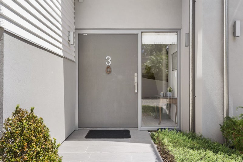 87B Castor Bay Road, Castor Bay, Auckland - Carousel 2