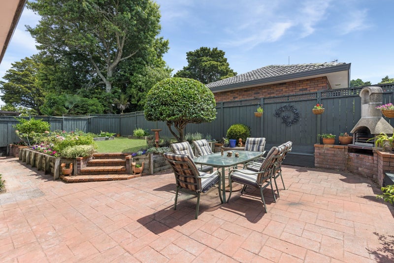 1/6 Arthur Road, Hillpark, Auckland - Carousel 2