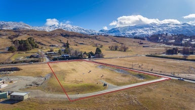 12 Fitzpatrick Road, Dalefield, Queenstown - Carousel 1