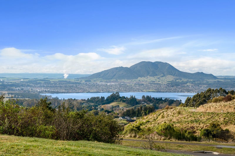 150 Highland Drive, Taupo - Carousel 2