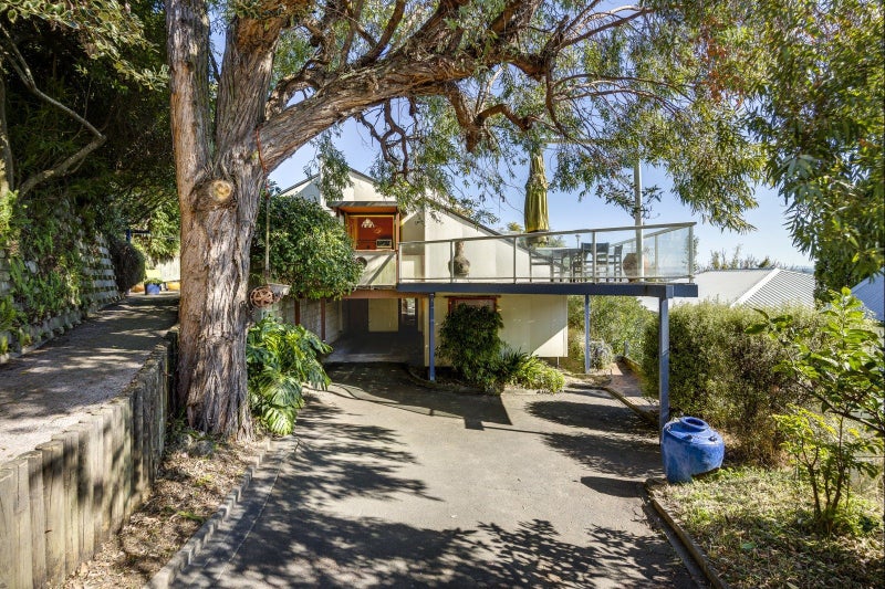 122A Chaucer Road North, Hospital Hill, Napier - Carousel 16