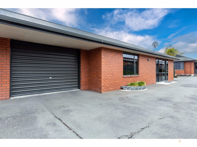 2/150 North Street, West End, Timaru - Carousel 1