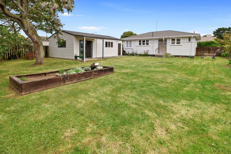 2 Arrow Street, Paeroa, Paeroa - Carousel 2