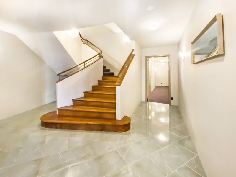 101/3 Roxburgh Street, Mount Victoria, Wellington - Carousel 1