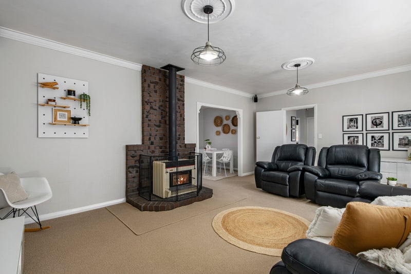 27 Bristol Street, Trentham, Upper Hutt - Carousel 2