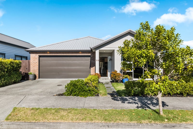 15 Makete Crescent, Hobsonville, Auckland - Carousel 1