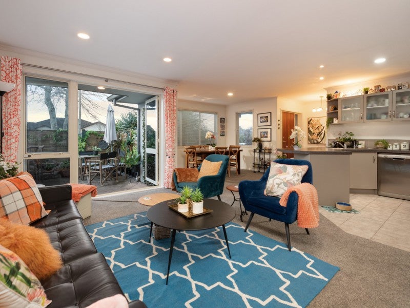 6 Montrose Place, Pyes Pa, Tauranga - Carousel 2