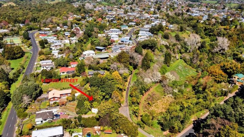 9 Brois Street, Frankleigh Park, New Plymouth - Carousel 1