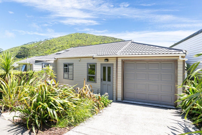 60A Croydon Street, Karori, Wellington - Carousel 1