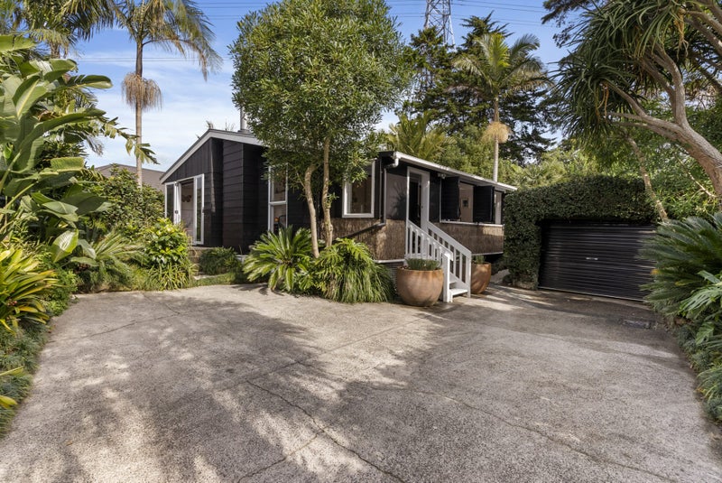 1/42 Titoki Street, Te Atatū Peninsula, Auckland - Carousel 1