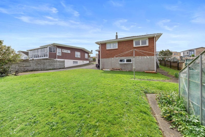 44 Ellesmere Crescent, Pakuranga Heights, Auckland - Carousel 2