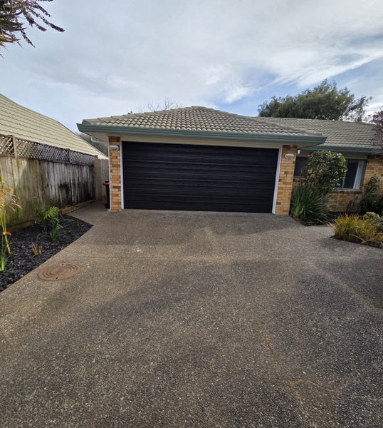 66C Moana Avenue, One Tree Hill, Auckland - Carousel 1