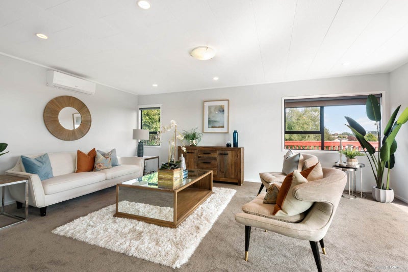 31 Santiago Crescent, Unsworth Heights, Auckland - Carousel 2