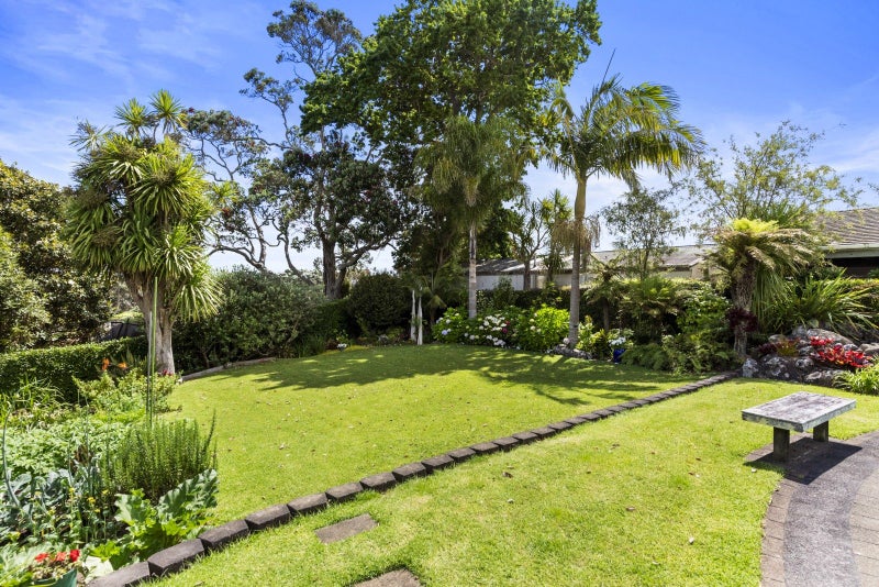 81 Marine Parade, Herne Bay, Auckland - Carousel 2