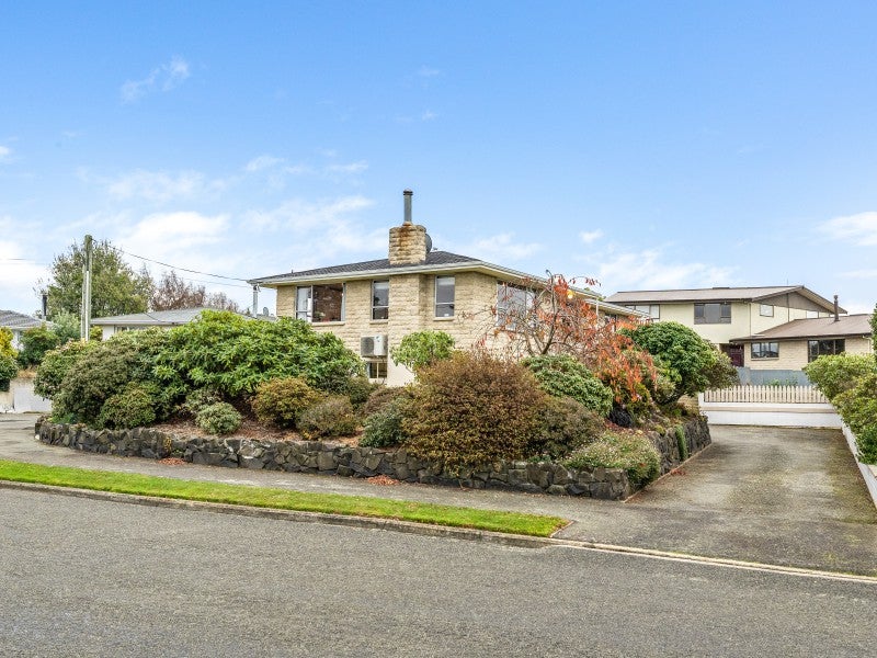 19 Arthur Street, Holmes Hill, Oamaru - Carousel 1
