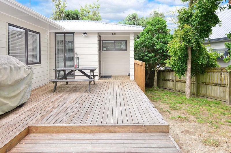2/73 Athena Drive, Tōtara Vale, Auckland - Carousel 20