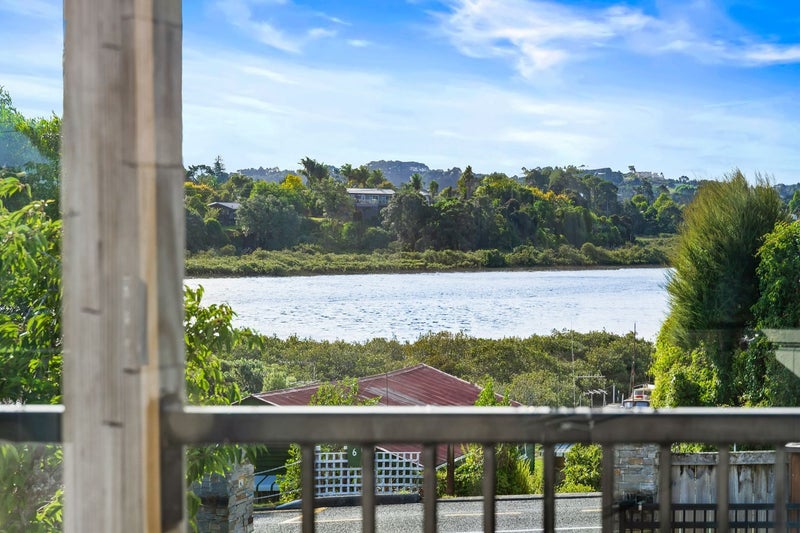 1 The Terrace, Herald Island, Auckland - Carousel 1