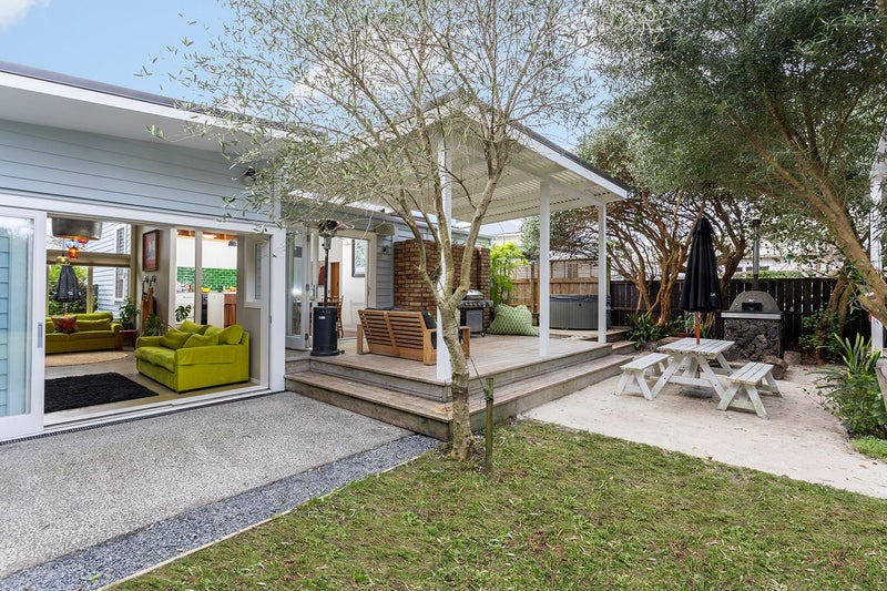 7 Calgary Street, Sandringham, Auckland - Carousel 2