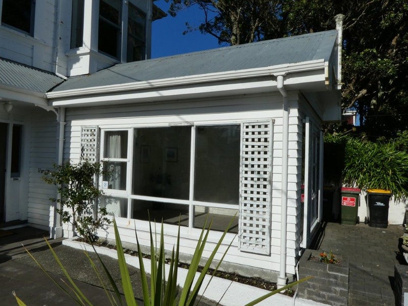 29 Grove Road, Kelburn, Wellington - Carousel 1