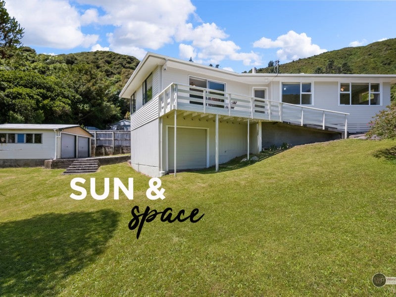 12 Holmes Grove, Naenae, Lower Hutt - Carousel 1
