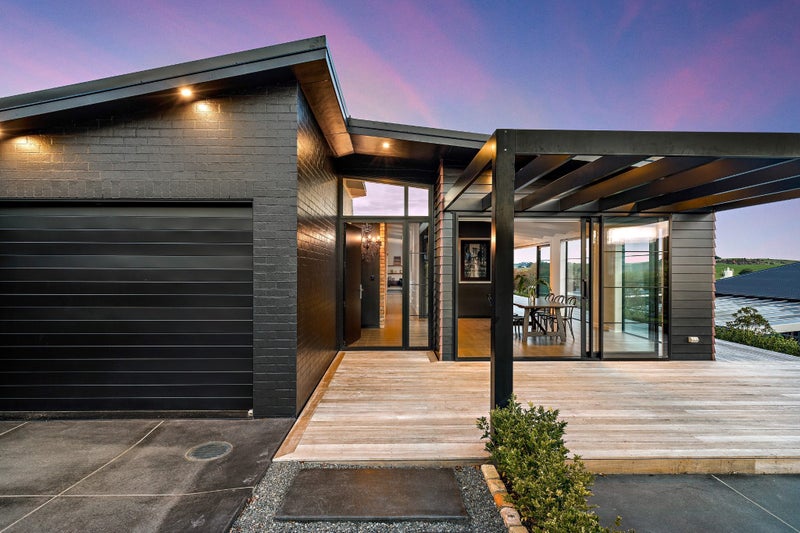 8 Laly Haddon Place, Warkworth - Carousel 1