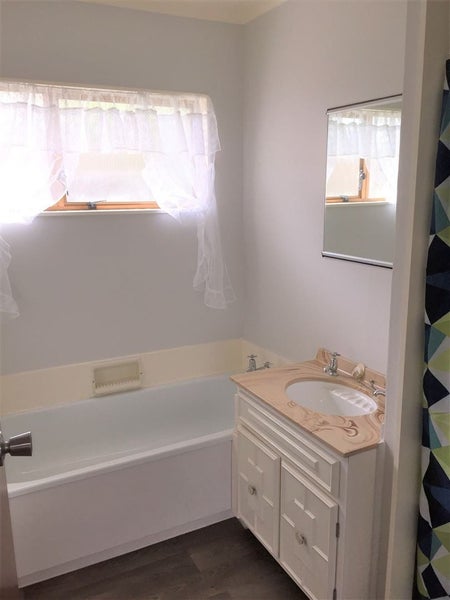 98 Stewart Drive, Newlands, Wellington - Carousel 8