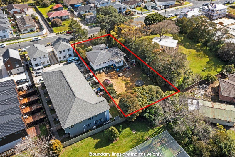 62 Matipo Road, Te Atatu Peninsula, Auckland - Carousel 1