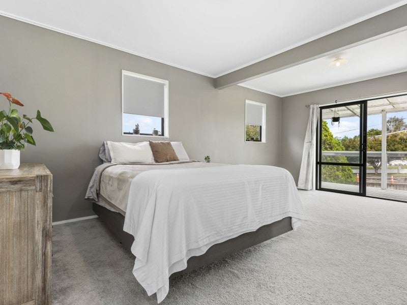 8 Gibson Road, Dinsdale, Hamilton - Carousel 1