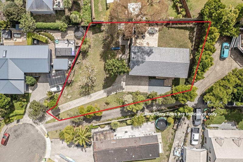 8 Oldham Place, Browns Bay, Auckland - Carousel 1