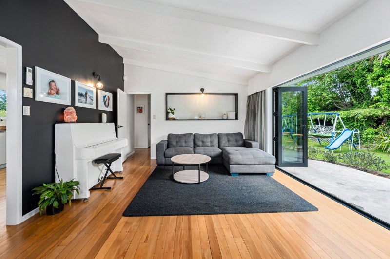 12 Campbell Place, Pukehangi, Rotorua - Carousel 2