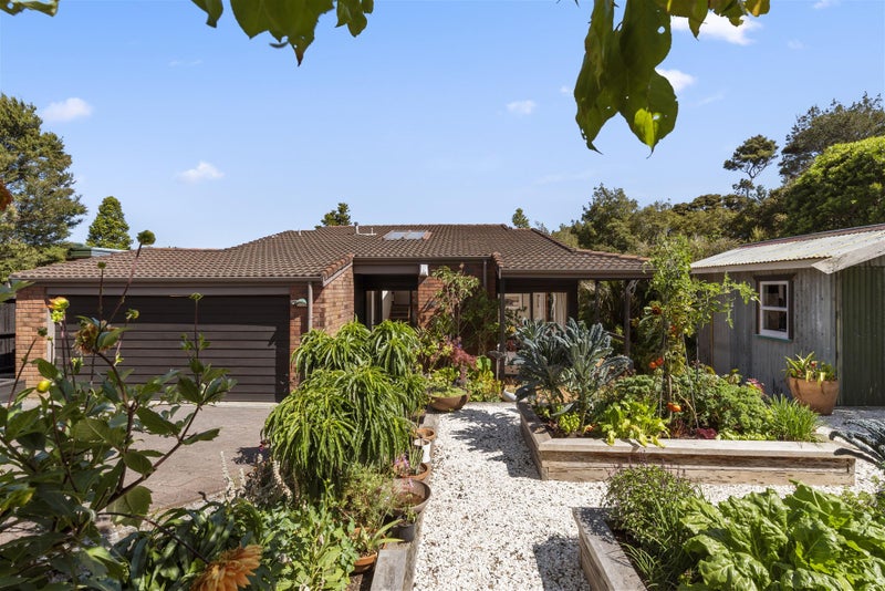 12 Kaihu Street, Northcote, Auckland - Carousel 1