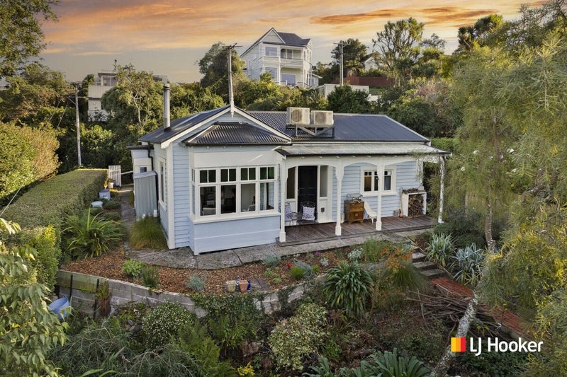 27 Bruce Street, Roslyn, Dunedin - Carousel 1