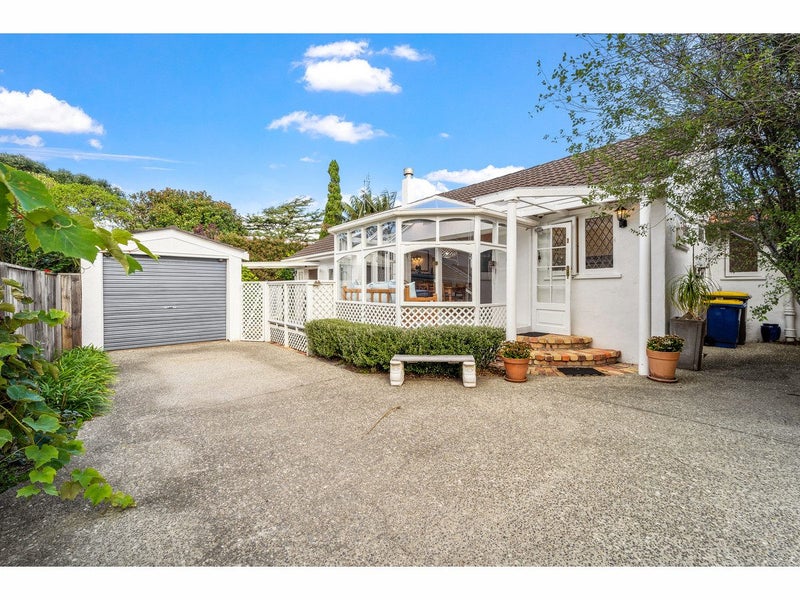 2/23 Cecil Road, Milford, North Shore City - Carousel 1