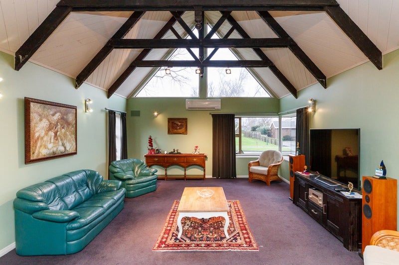 23 Aintree Crescent, Awapuni, Palmerston North - Carousel 2