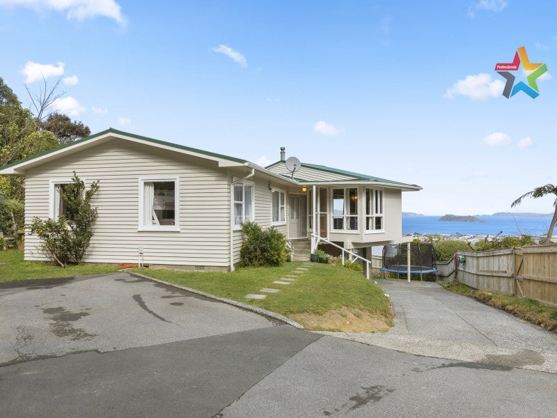 68 Dowse Drive, Maungaraki, Lower Hutt - Carousel 1