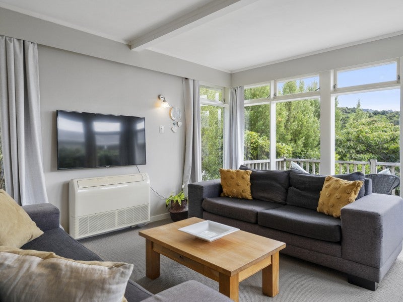 73 Spencer Street, Crofton Downs, Wellington - Carousel 2