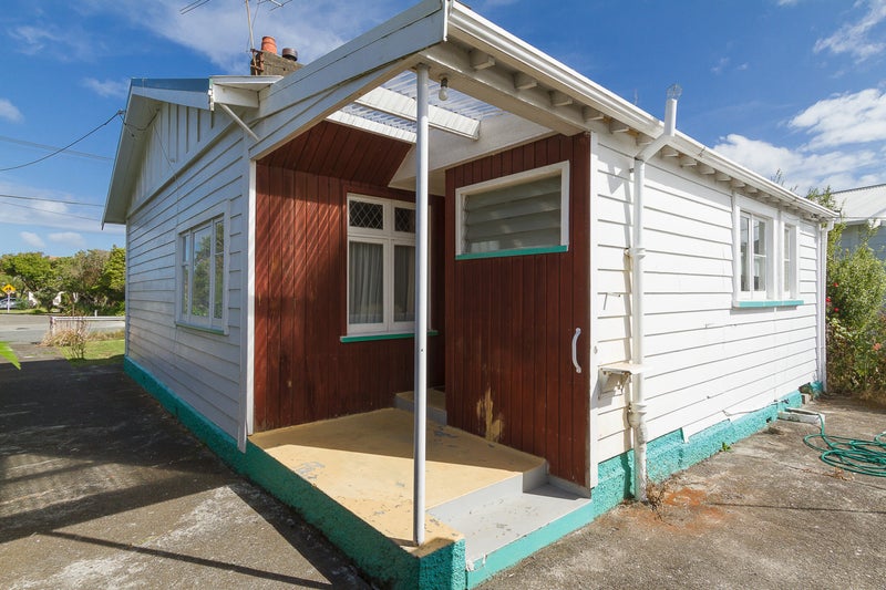 12 Randwick Crescent, Moera, Lower Hutt - Carousel 2