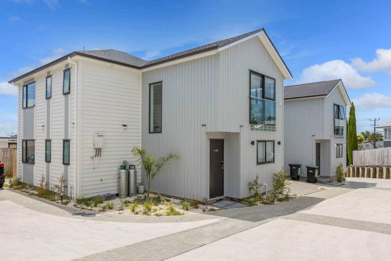 14D Kelwyn Road, Kelston, Auckland - Carousel 1